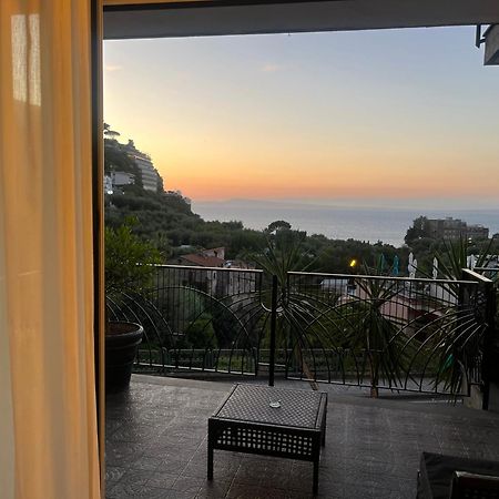 Апартаменти La Conca Dei Sogni Сорренто Екстер'єр фото